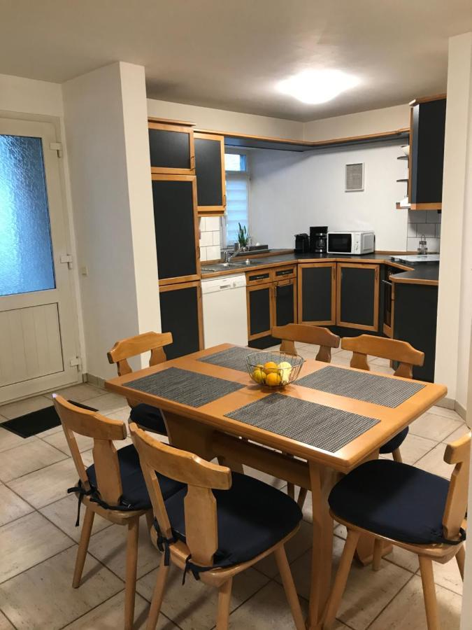 Zum Burgblick Apartment Bagian luar foto