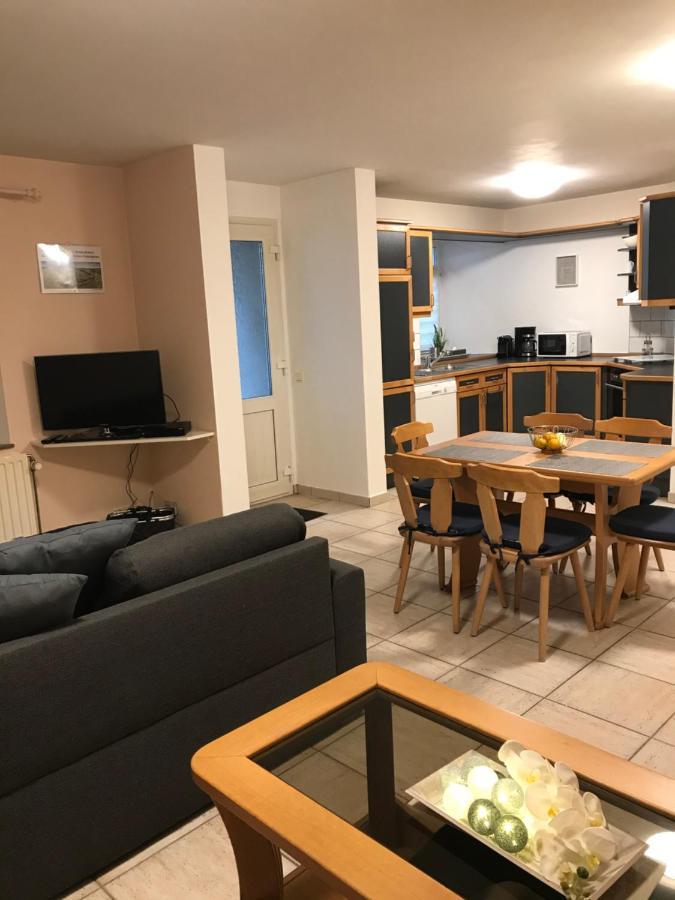 Zum Burgblick Apartment Bagian luar foto