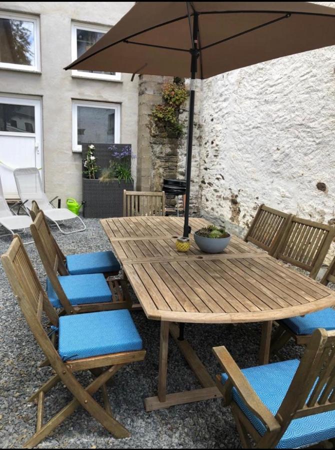 Zum Burgblick Apartment Bagian luar foto